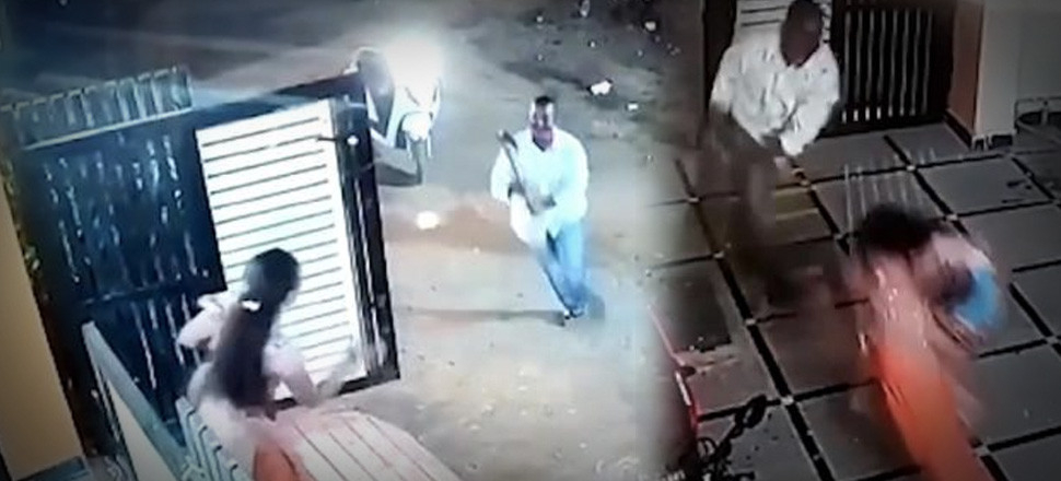 Şok görüntüler! Baltalı sapık dehşet saçtı!
