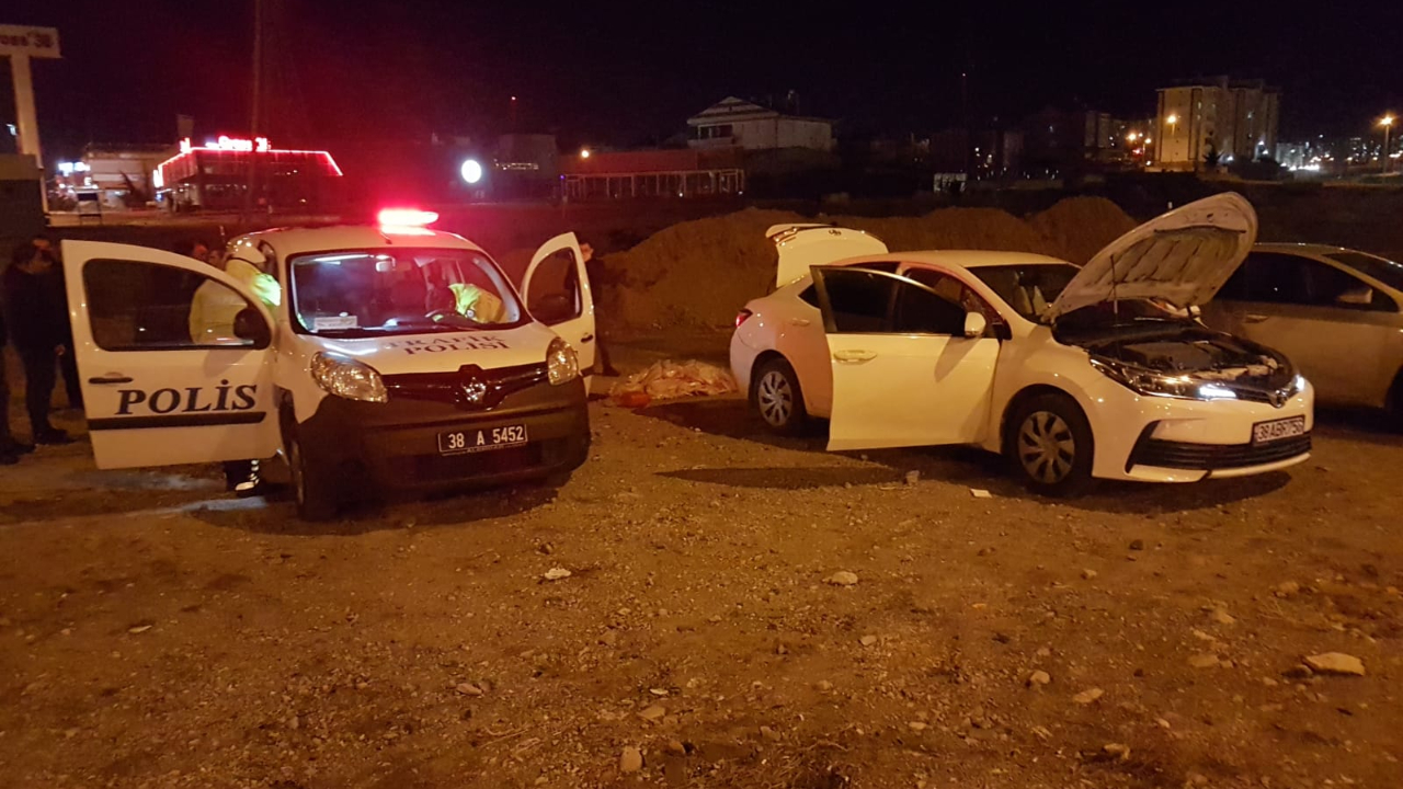 Polisten kaçan ehliyetsiz Suriyeli iki gence 5 bin 500 TL ceza