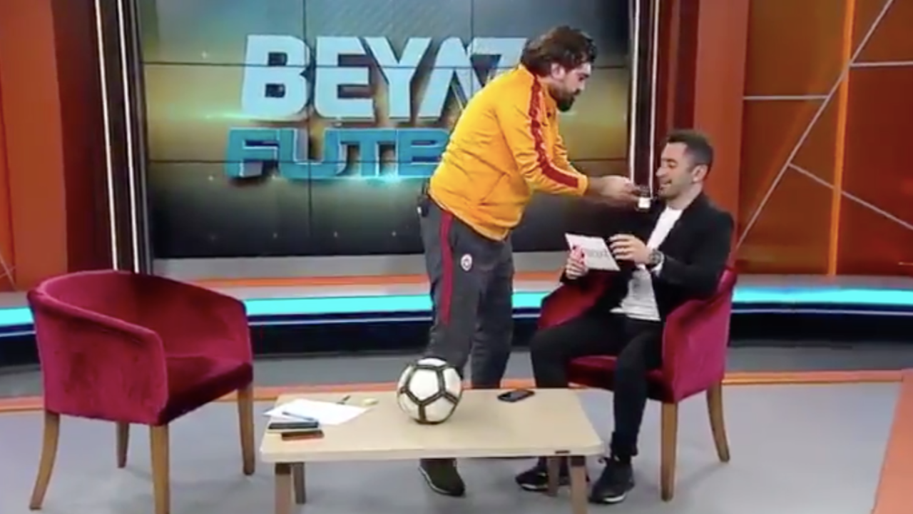 Rasim Ozan Kütahyalı'nın 31 sevgisi