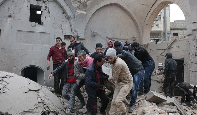 ABD Halep'te cami bombaladı, saldırıyı inkar etmedi!