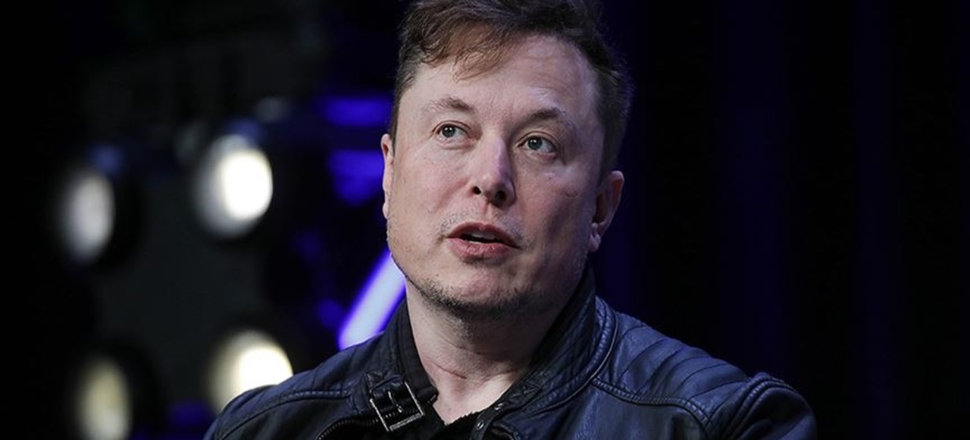 Elon Musk insanlara çip takmak istiyor