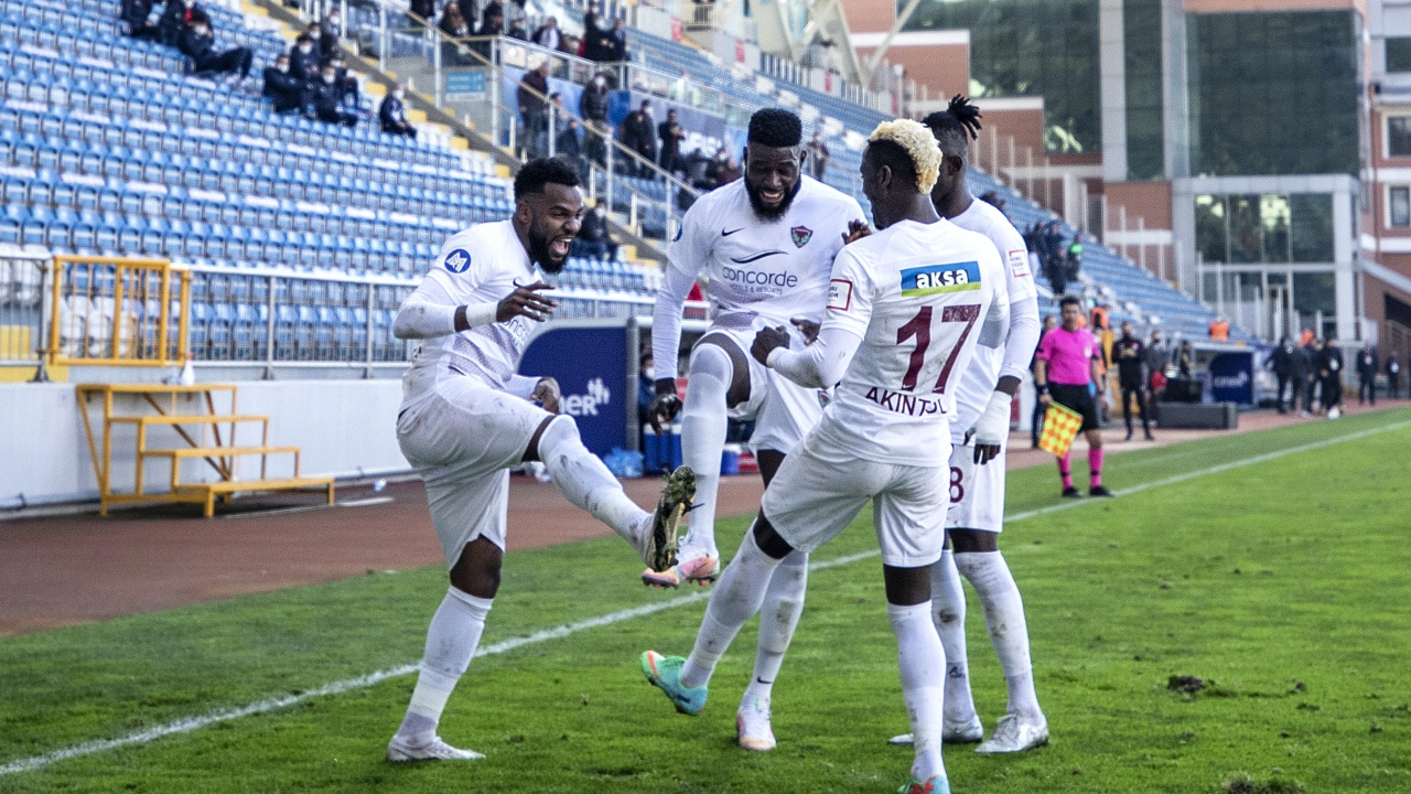 Hatayspor deplasmanda Kasımpaşa'yı 4 golle geçti