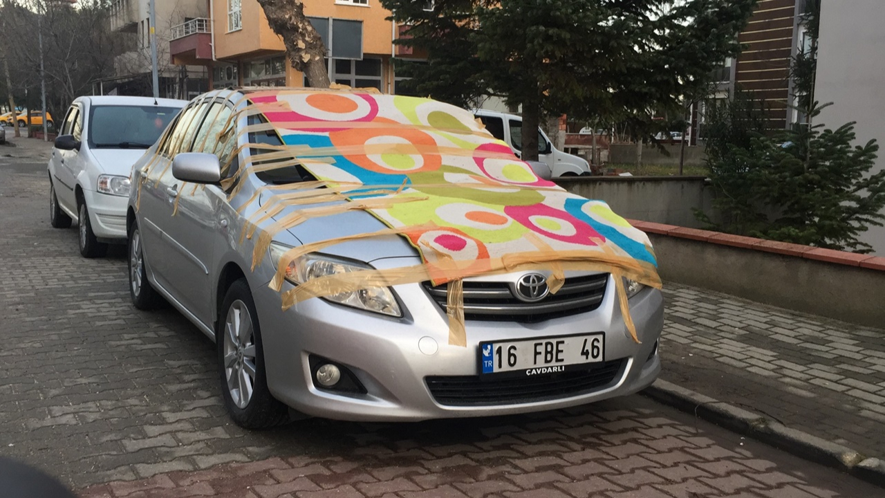 Dolu yağışına battaniyeli önlem!