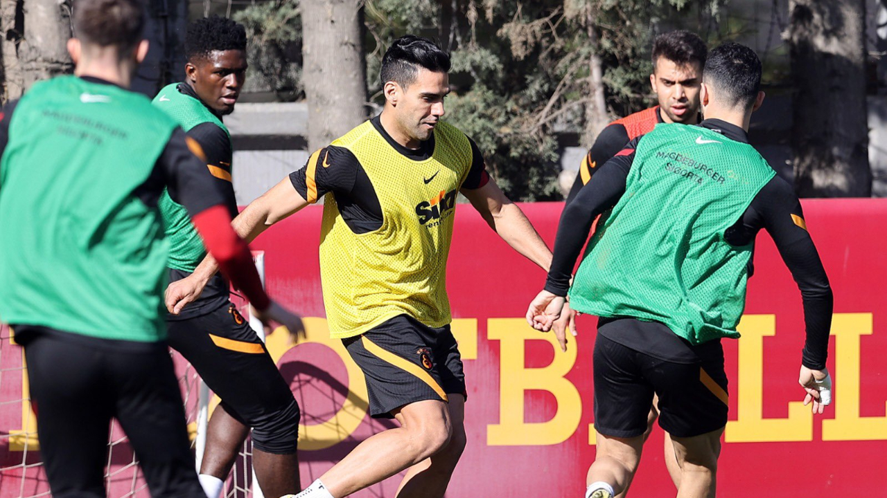 Galatasaray'da Kupa mesaisi öncesi koronavirüs vakası
