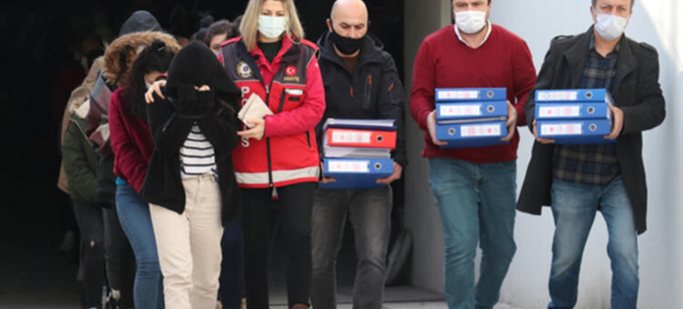 Jigolo çetesinden günlük 1 milyon lira vurgun
