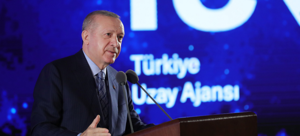 Türk'ün uzay yolculuğu başlıyor: Hedef AY
