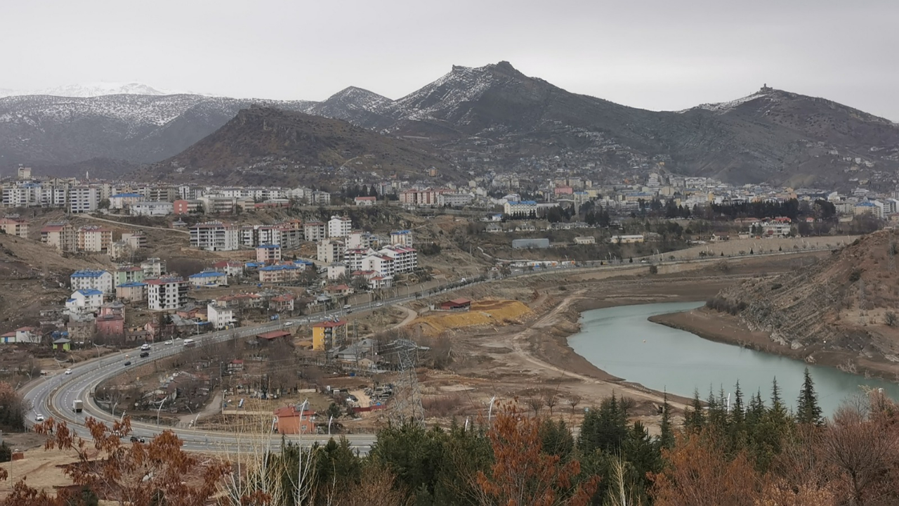 Tunceli'de bakımevindeki 12 kişi koronadan öldü