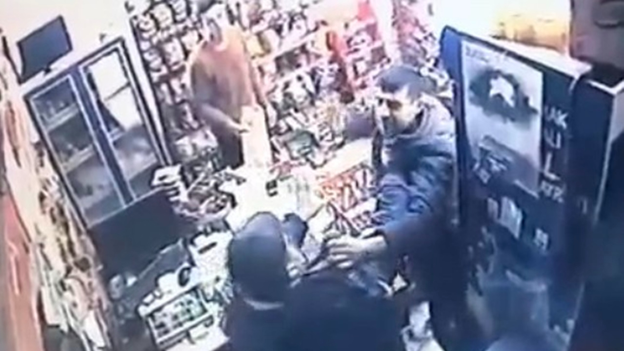 Piknik tüpünün fiyatını beğenmeyen müşteri market sahibini darp etti!