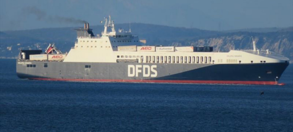 Çanakkale'de Ro-Ro gemisinde yangın çıktı