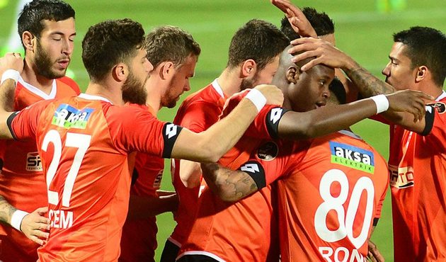 Adanaspor beş hafta sonra nefes aldı