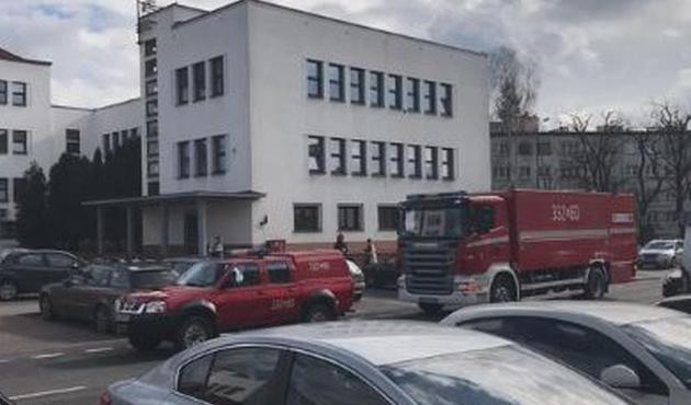 Polonya'da patlayıcı alarmı! Mahkeme binası boşaltıldı...