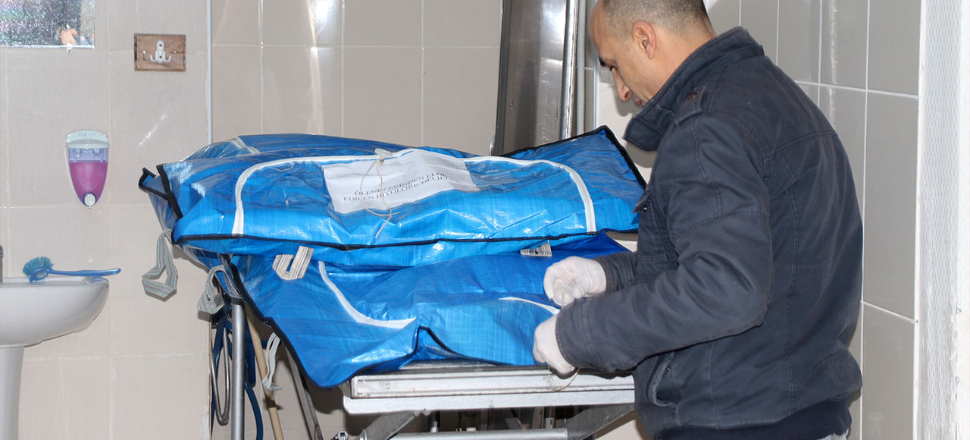 İmam nikahlı eşini parçalayarak gömdü