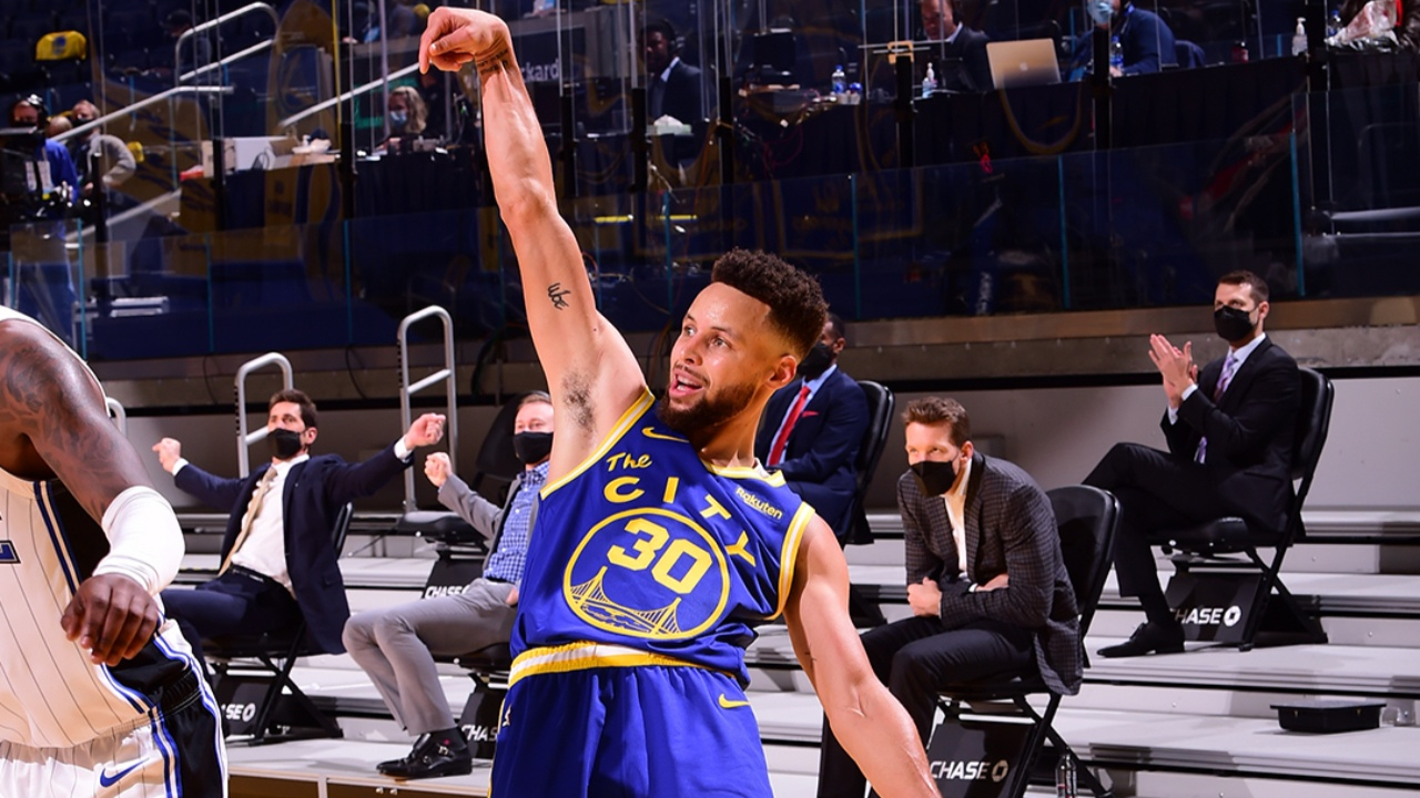 Stephen Curry çıldırdı; 19'da 10 üçlük, 40 sayı