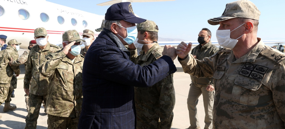 Pençe Kartal-2 Harekat Merkezi'nde inceleme