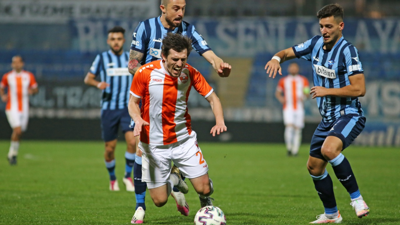 Adanaspor-Demirspor derbisinde 4 gol var, kazanan yok
