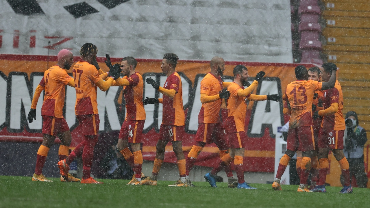 Galatasaray - Kasımpaşa maçıyla ilgili flaş karar