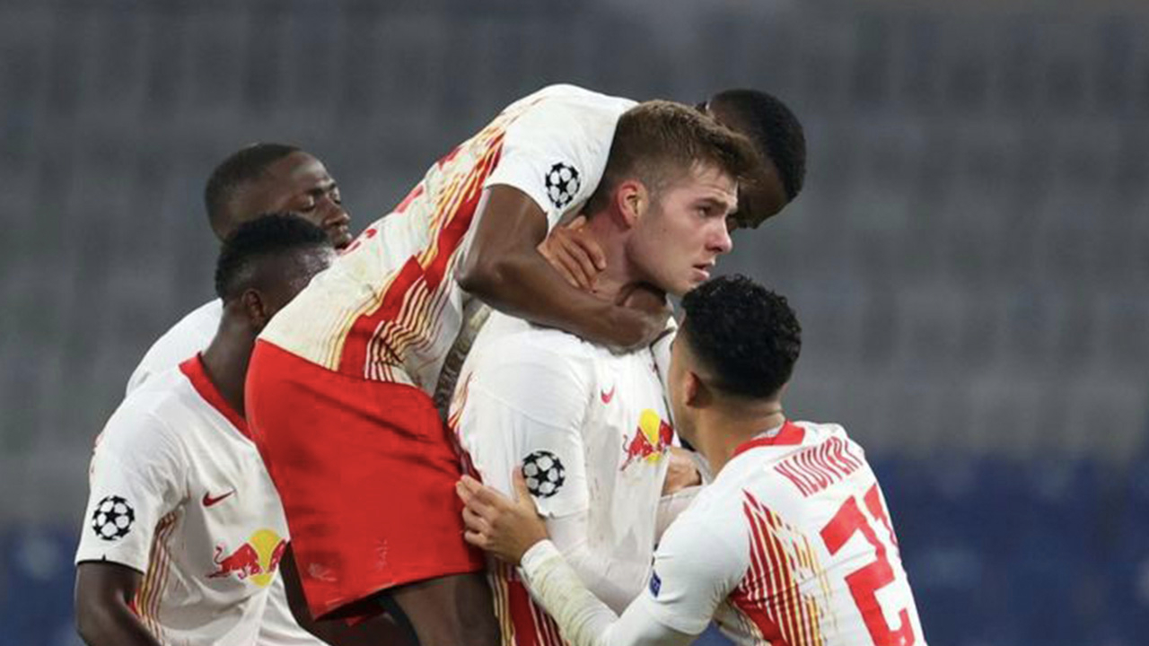 Sörloth'a hocasından flaş sözler
