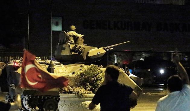 Darbe girişiminde 8 binden fazla asker görevlendirildi!