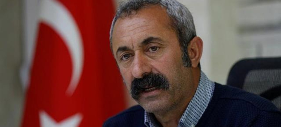 Komünist Başkan Maçoğlu'na şok