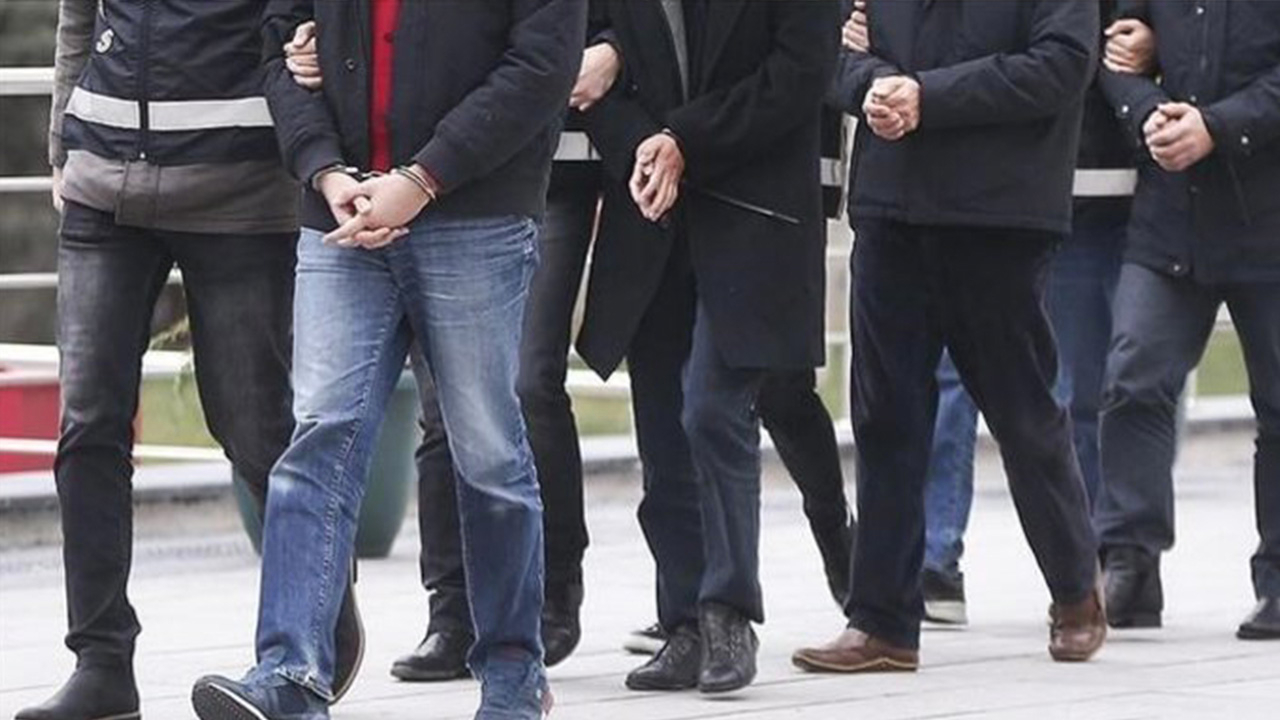 FETÖ'nün hücre evlerine şafak baskını