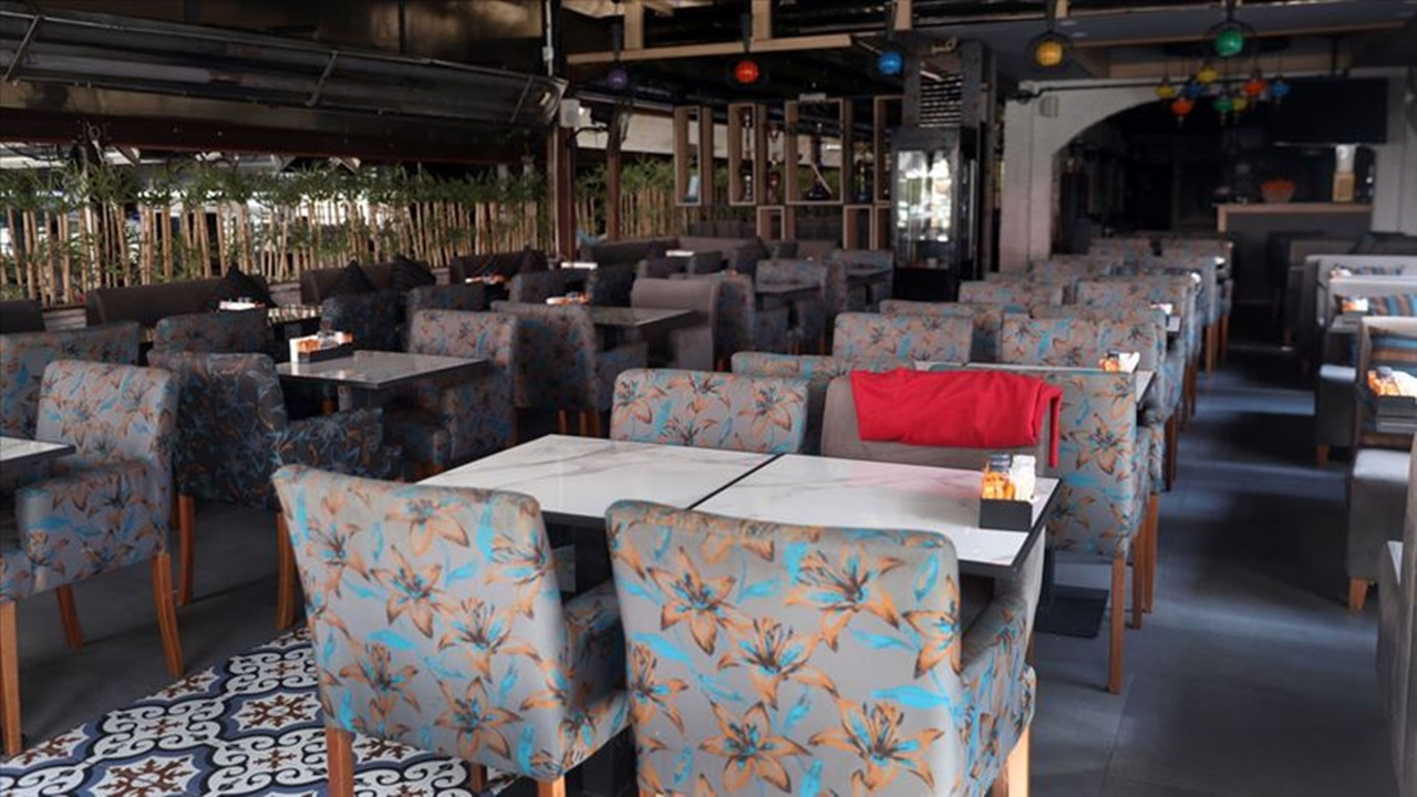 'Oda açılmış' gibi restoran hizmeti verdiler