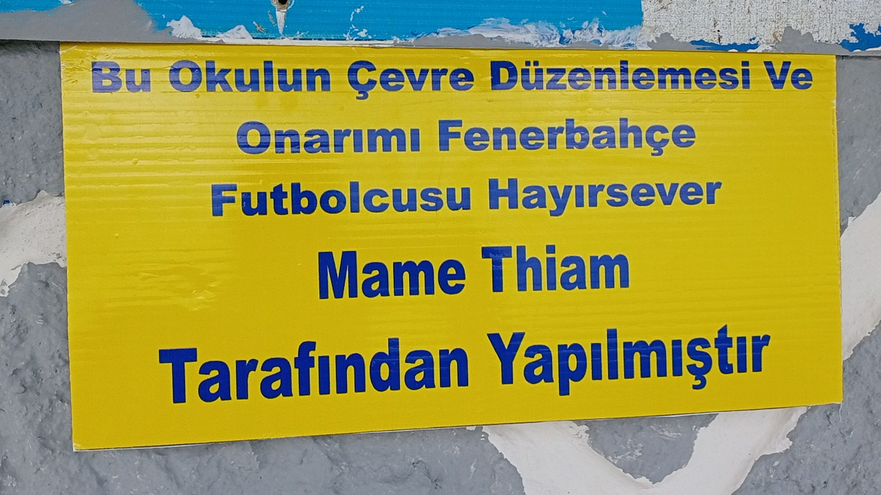 Mame Thiam'ın yenilettiği okulda yüzler gülüyor