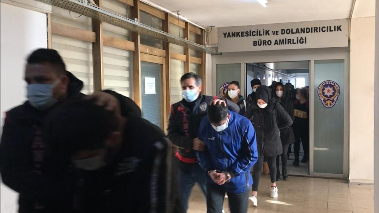 Şehitlerin adını kullanarak topladığı paraları kumarda yedi