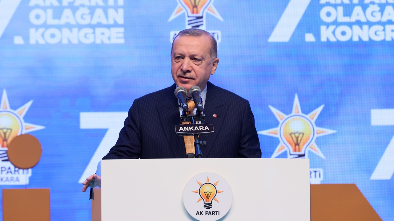 Erdoğan: Sen ne yüzsüzsün, terbiyesiz herif