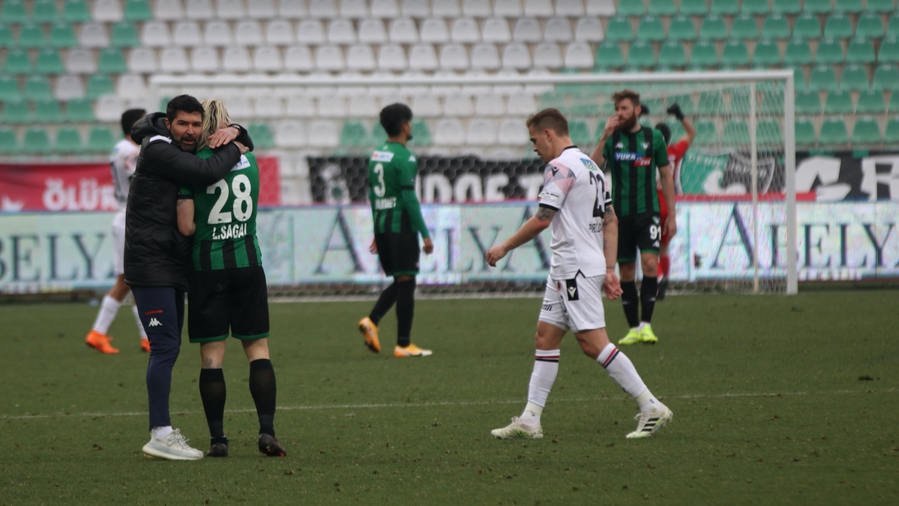 Gençlerbirliği'ni tek golle deviren Denizlispor hayata döndü