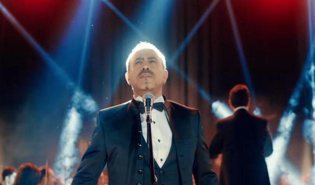 Haluk Levent'ten  İzmir Marşı klibi