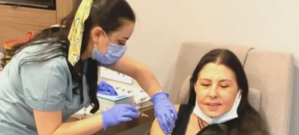 Kanser geçiren Nilüfer'den kendisiyle alay eden takipçisine yanıt