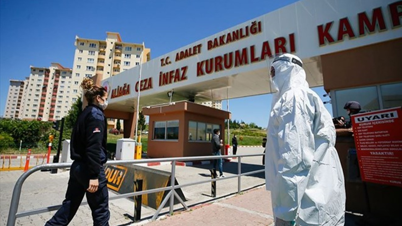 Cezaevlerinde koronavirüs aşılaması başladı
