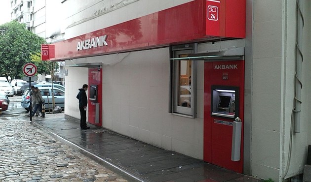 Akbank'ta grev kararı 60 gün ertelendi