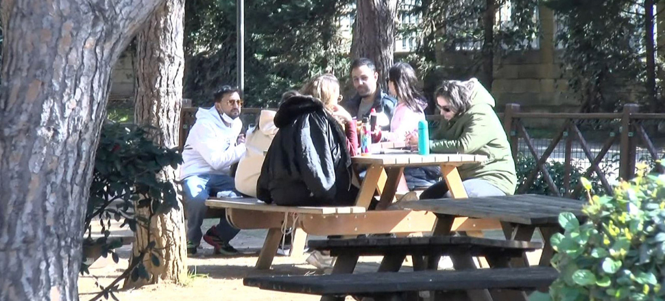 Piknik yapanlar bile var