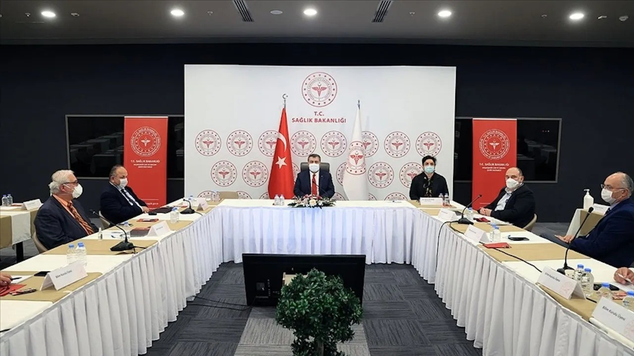 Ahmet Hakan'dan Bilim Kurulu'na flaş çağrı