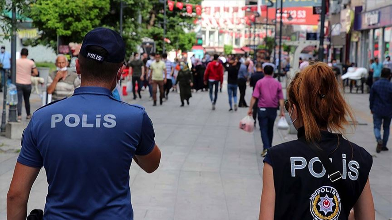 Sakarya'da nikah ve salon faaliyetlerine 15 gün yasak