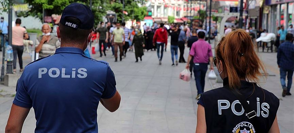 Sakarya'da nikah ve salon faaliyetlerine 15 gün yasak