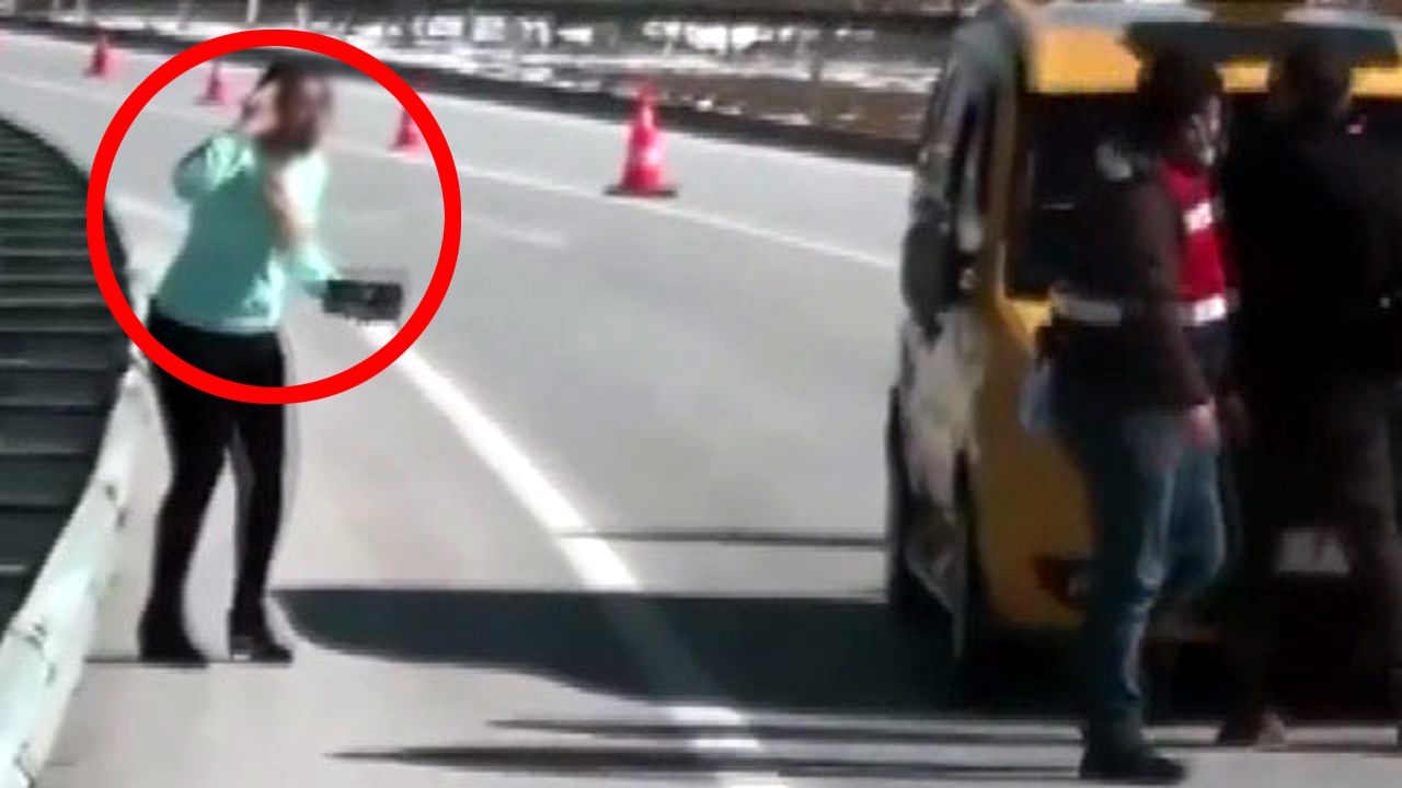 Jandarma köpeğini almak istedi silahını kafasına dayadı!