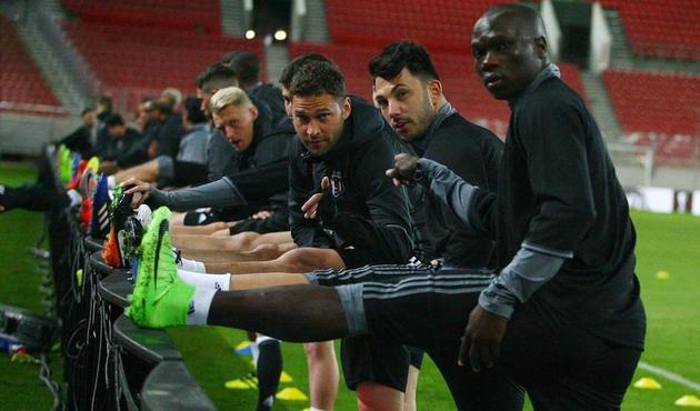 Beşiktaş’ta sürpriz ayrılık kararı!