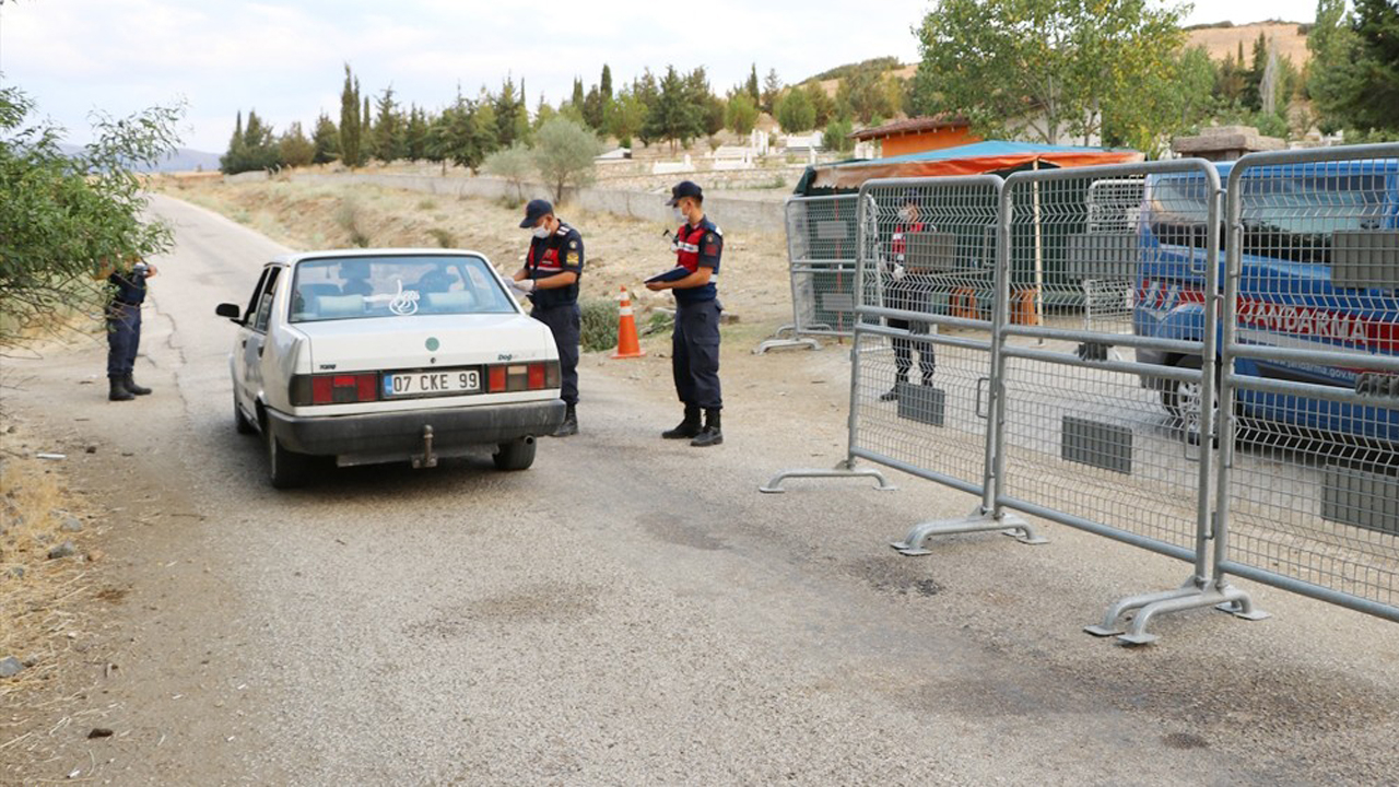 Burdur'da iki köy karantinaya alındı