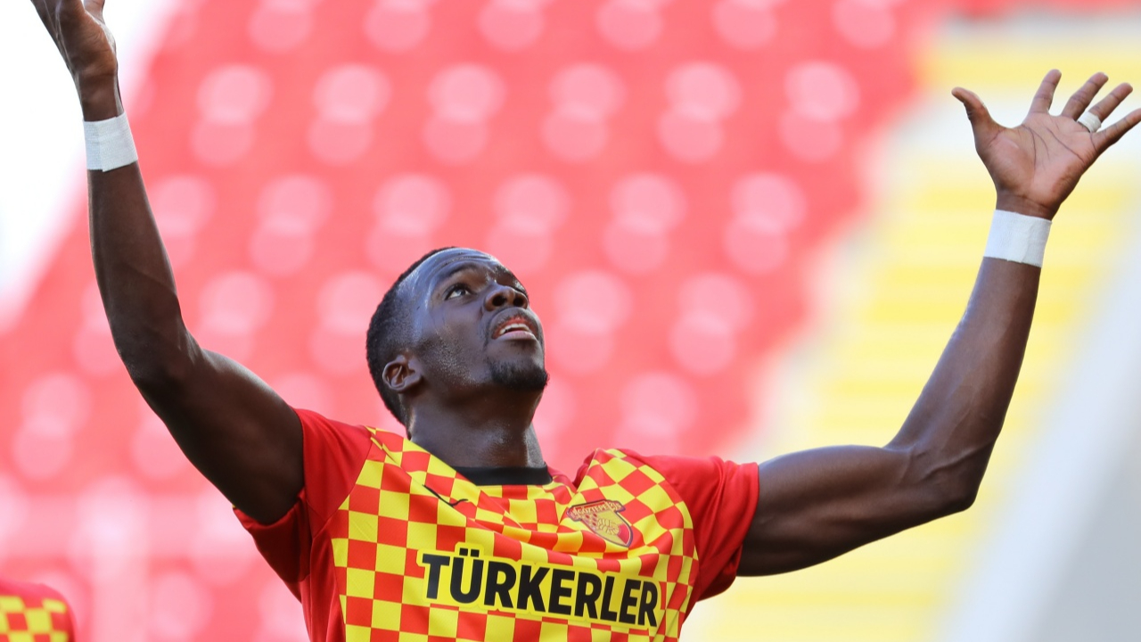 Göztepe evinde Kasımpaşa'yı tek golle geçti