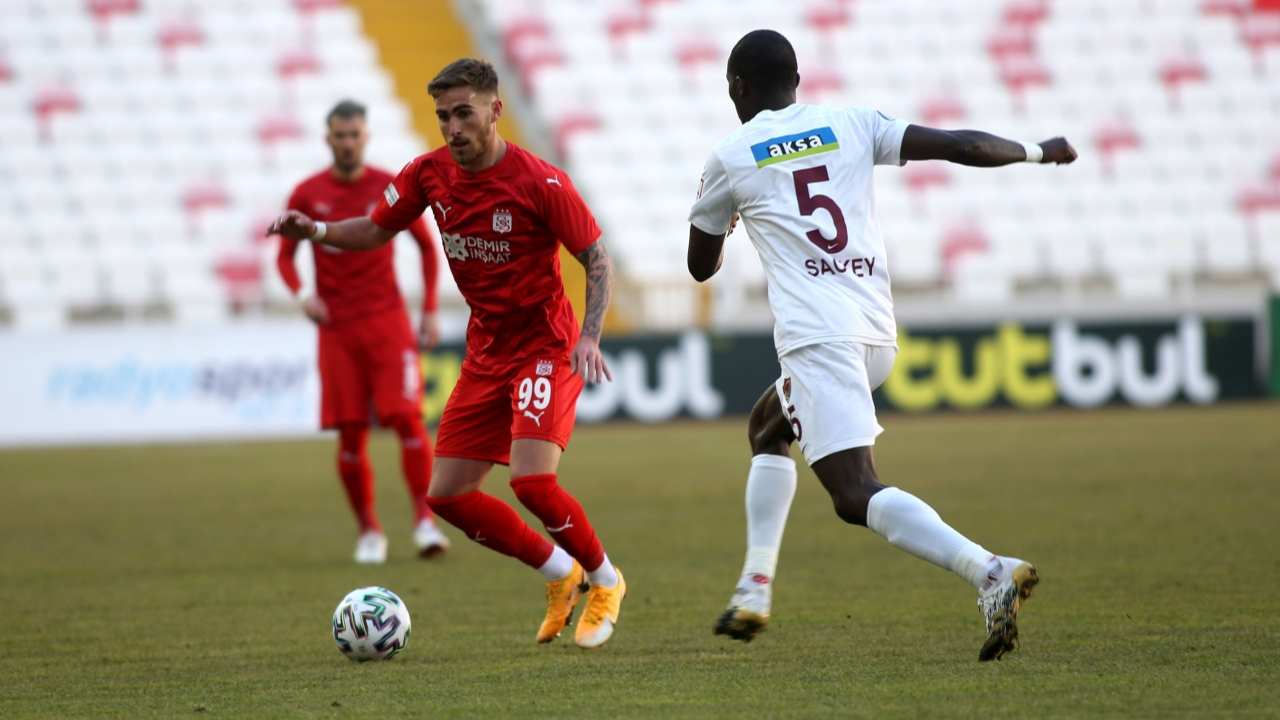 Sivasspor'un 12. beraberliği Hatayspor'a