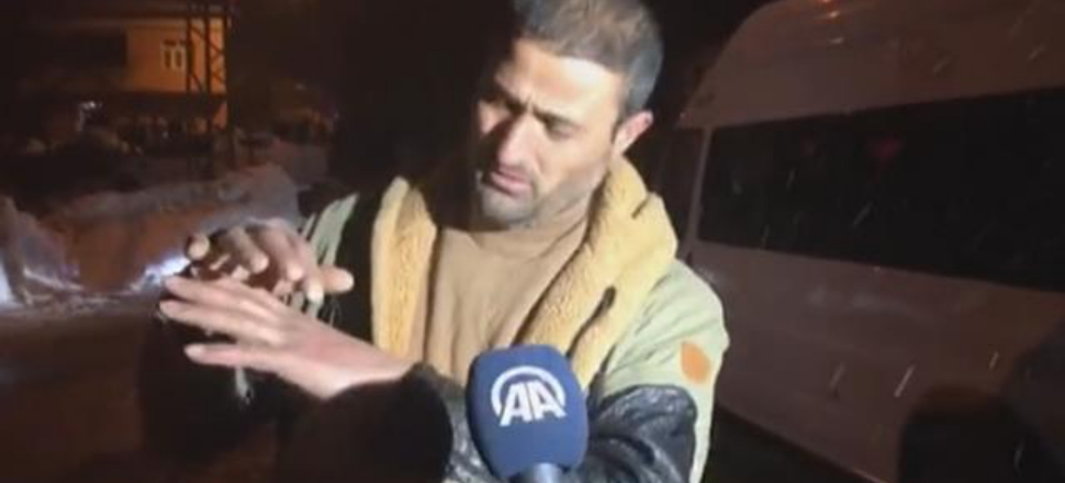 'Ellerimle kazıp bir askeri çıkardım'