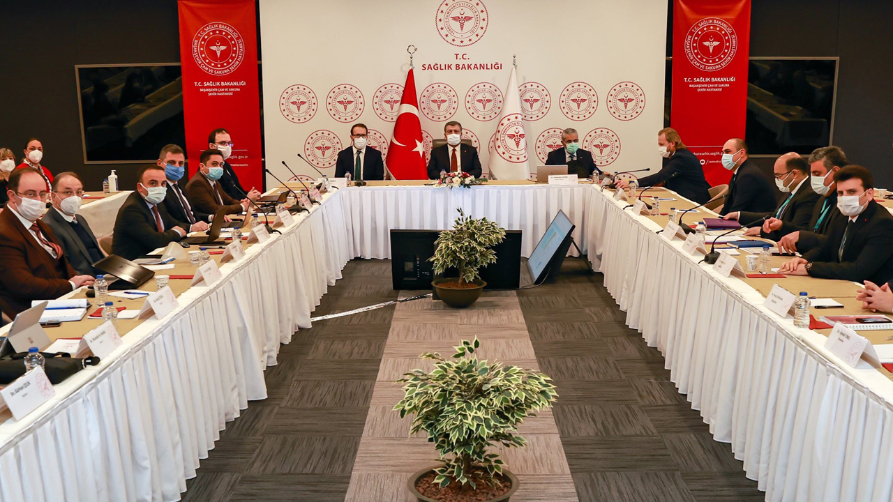 Bakan Koca: Polikliniklerimizde hasta artışı var