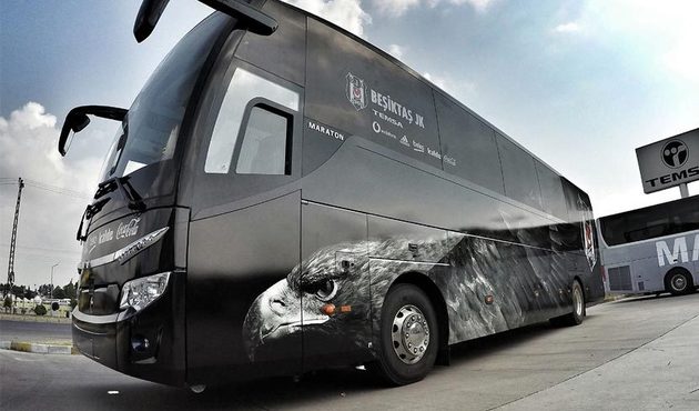 Beşiktaş’ın otobüs taşlama olayına soruşturma
