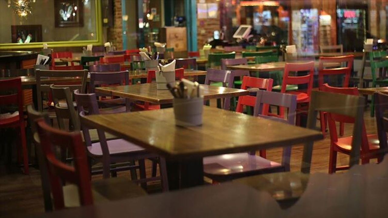 Kafe ve restoranlar açıldı: İş ilanları arttı