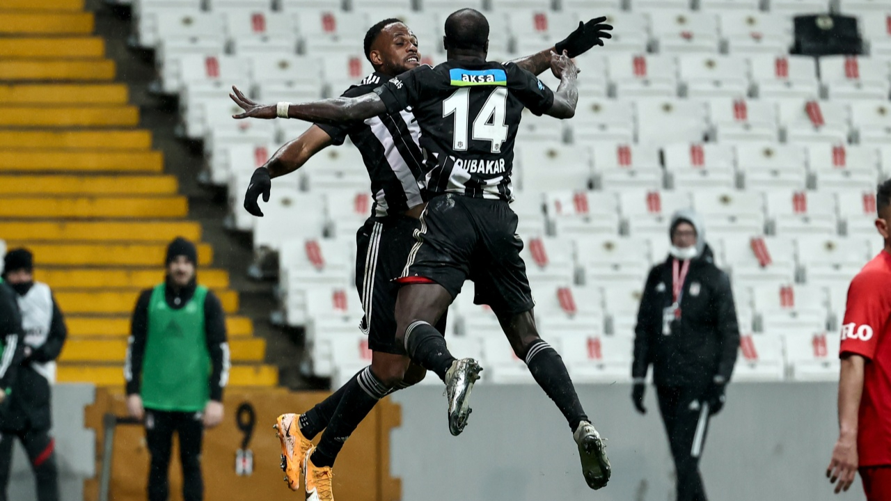Vincent Aboubakar Sergen Yalçın'dan özür diledi