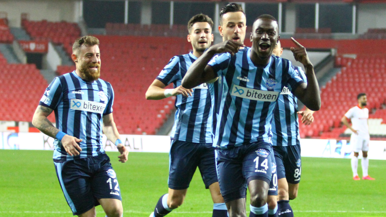 Samsunspor'un 11 maçlık serisini Adana Demirspor bozdu