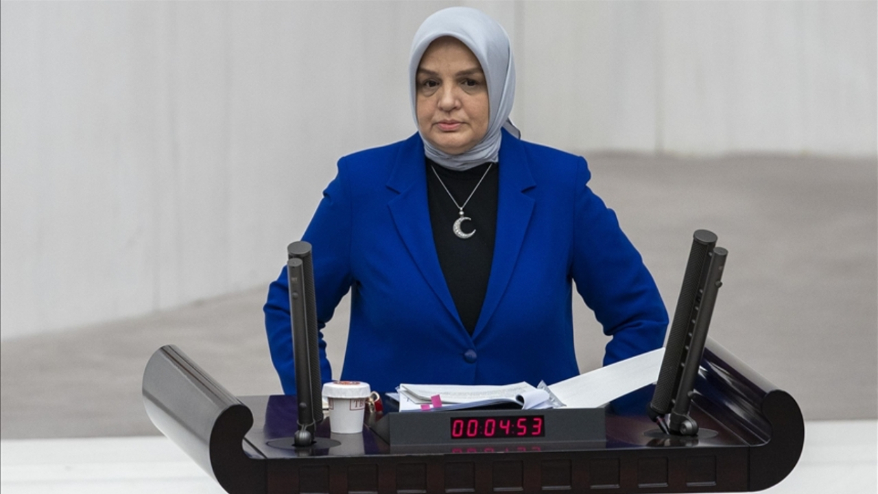 AK Parti Kadın Kolları Başkanlığına yeni isim!