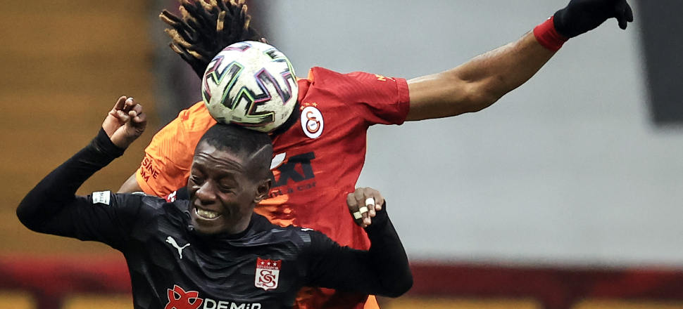 Galatasaray evinde Sivasspor'la 2-2 berabere kaldı